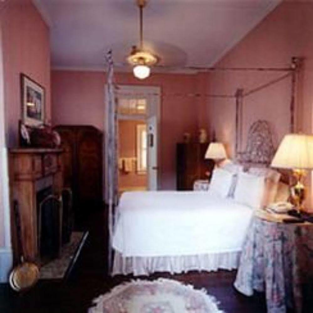 1842 Inn メイコン エクステリア 写真